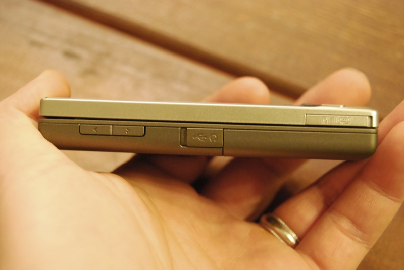 Illustration for article titled T-Mobile HTC Shadow Finally Emerges Looking Damn Good (Gallery)